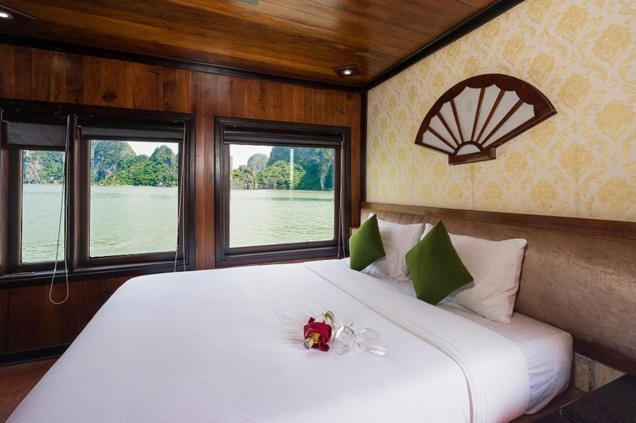 Garden Bay Premium Cruise Hotel Ха Лонг Екстериор снимка